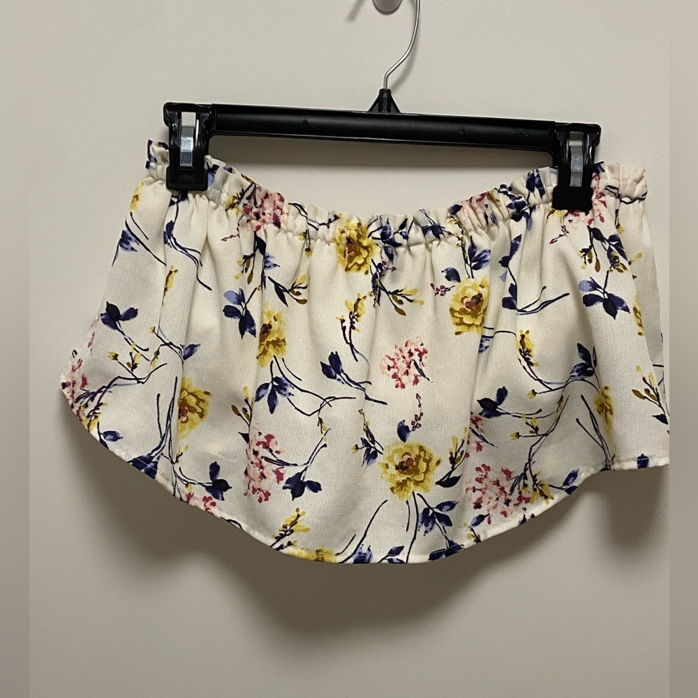 Ruffled Cropped Tube Top